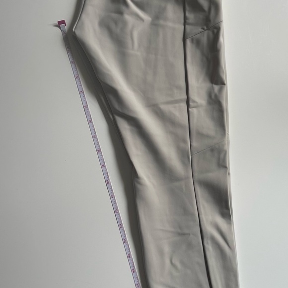 Athleta Stellar City Tight - Picture 9 of 9